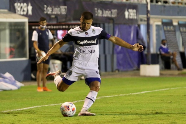 Gimnasia buscar&aacute; recuperarse esta noche en Santa Fe