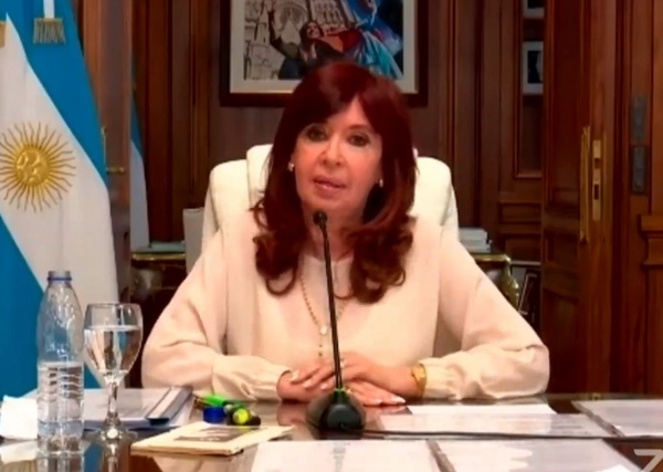 Cristina Kirchner declaró en la causa Dólar Futuro: "Los amigos de Macri fueron los que se beneficiaron con la devaluación"