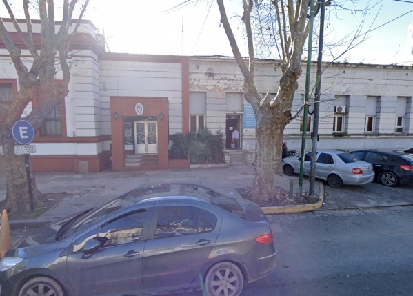 Abusó de su hijastra de 11 años en Los Hornos y la niña contó todos los ataques en audios