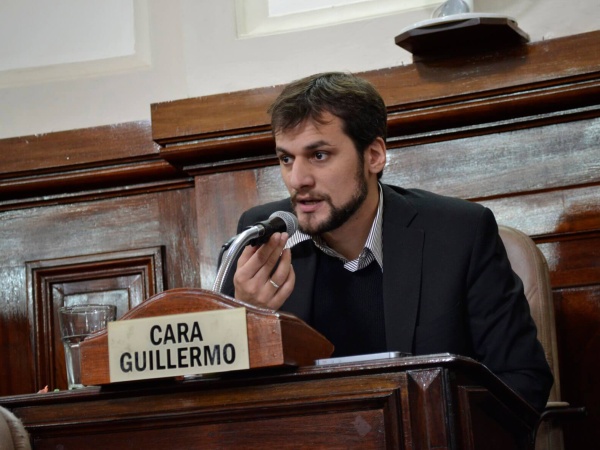 El concejal Guillermo Cara le pide a Garro que "colabore con la campaña de inscripción a la vacuna contra el COVID-19"