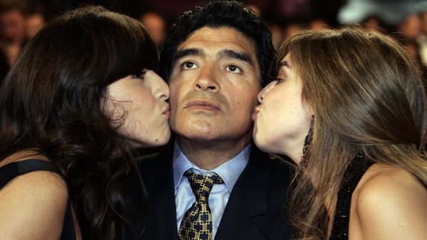 Las hijas de Maradona reclaman por la memoria de su papá: la pelea judicial con Morla