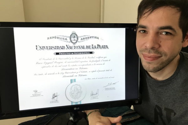 La UNLP dejará de entregar diplomas en papel y serán todos digitales