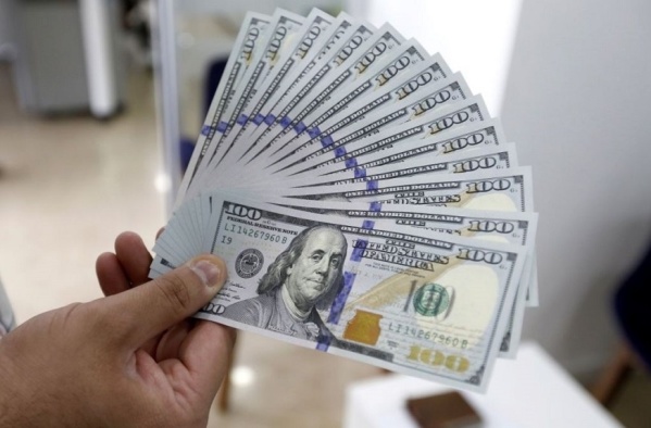 El dólar blue cerró en 157 pesos y ya perdió 9 de su valor en lo que va de 2021