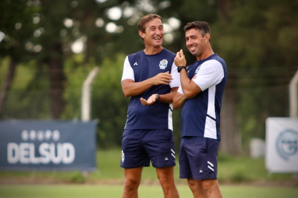 Martini y Messera jugaron al misterio y evitaron confirmar el equipo