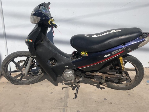 Circulaba por Villa Elvira con una moto robada: lo identificaron y fue detenido