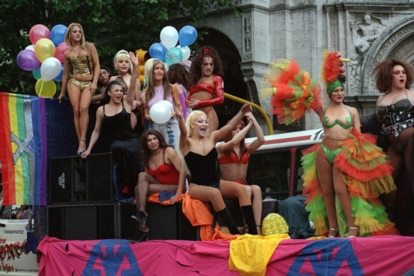 "Emplumate, sé parte y vení a compartir el sábado": se viene el Gran Carnaval Travesti en La Plata