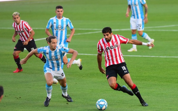 Estudiantes volvió al gol, pero sigue sin ganar: 1-1 frente a Racing en UNO