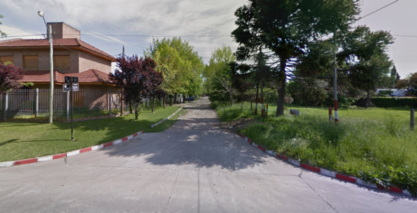 Vecinos de Gonnet denuncian que la calle 505, cuando llueve, es "imposible de transitar"