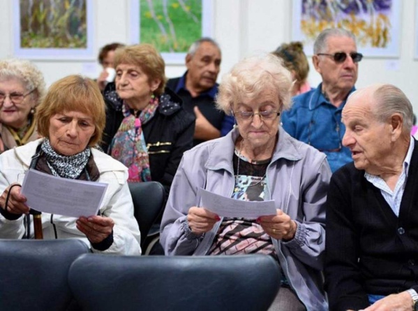 Alberto Fernández prometió que todas las jubilaciones subirán en diciembre
