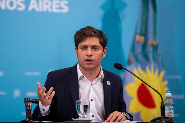Kicillof apoyó la carta de Cristina y afirmó que "el lawfare está vivito y coleando"