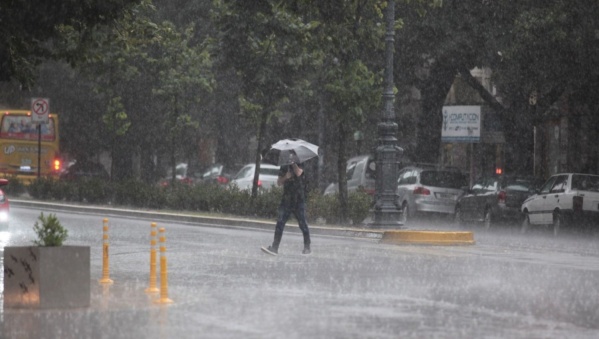 Habrá tormentas hasta el jueves en La Plata y fin de semana agobiante