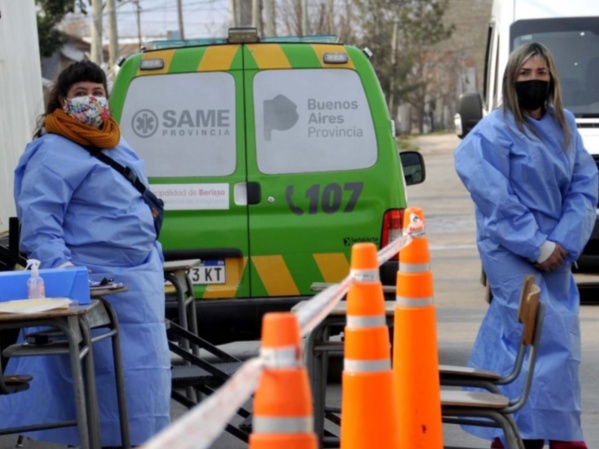 Nuevo récord de contagios en La Plata: 895 casos y 16 muertos en un día