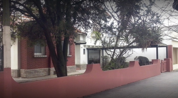 "Apenas lleg&aacute;s te quieren dopar": Fuerte denuncia a la cl&iacute;nica psiqui&aacute;trica Luminar de La Plata