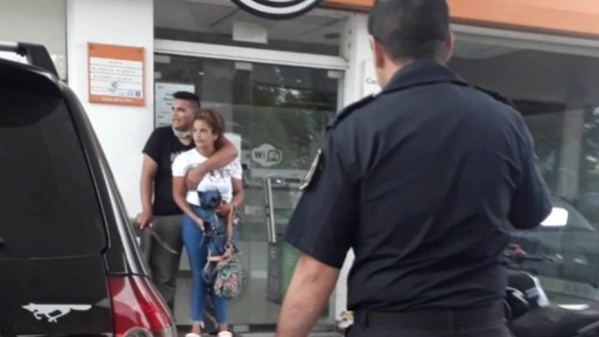 Ordenan liberar al hombre que amenaz&oacute; con un machete a su ex novia en Florencio Varela