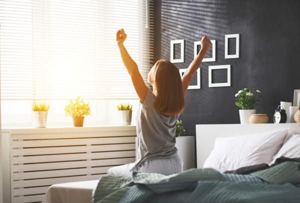 ¿Te cuesta madrugar? Con estos tips, te va a ser mucho más fácil