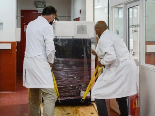 Argentina es el primer país en América Latina en tener una máquina que monitorea mutaciones del coronavirus