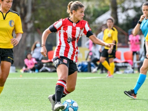 Justina Nápoli: La ex jugadora de hockey que fue invitada a Gimnasia, eligió Estudiantes y hoy es titular
