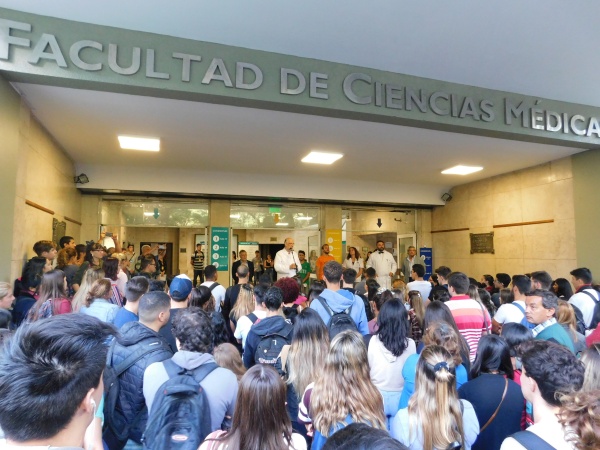 Estas fueron las preguntas que los alumnos de Medicina de la UNLP no supieron responder y desataron el escándalo en un curso