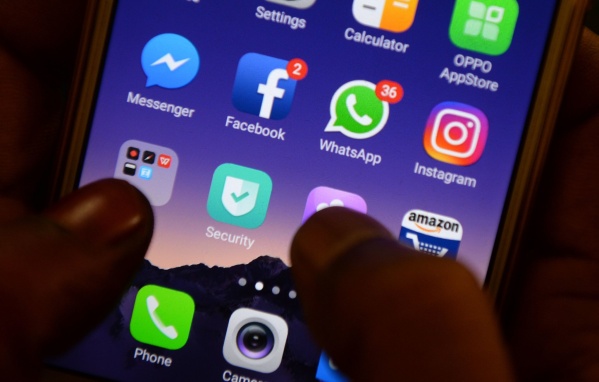 Se cayeron Facebook, Instagram y WhatsApp