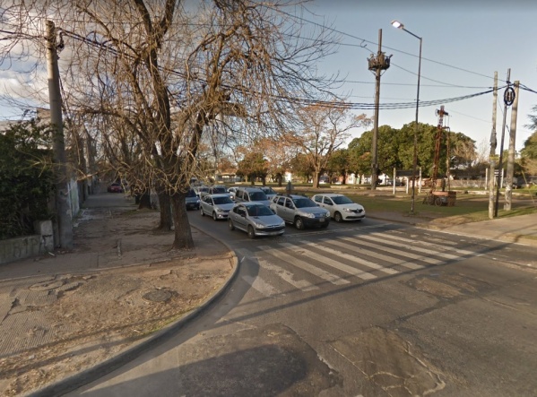 En 13 y 72 arrestaron a un motochorro de Berisso tras un rápido operativo cerrojo