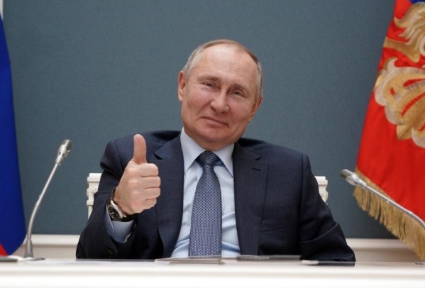 Putin anunció envíos regulares de vacunas Sputnik V a la Argentina