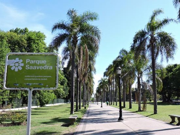 Detienen a un hombre que manose&oacute; a una joven en el ba&ntilde;o p&uacute;blico del parque Saavedra