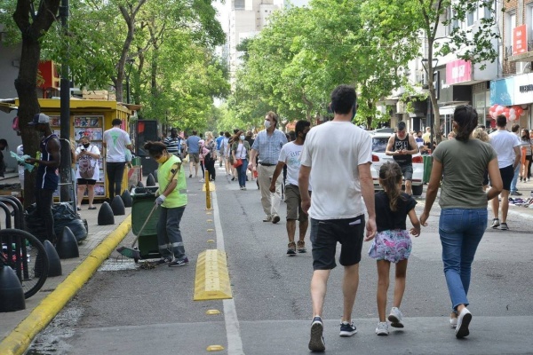 Plan "resistir" en La Plata: solo el 1% de los comerciantes planea contratar más personal a futuro