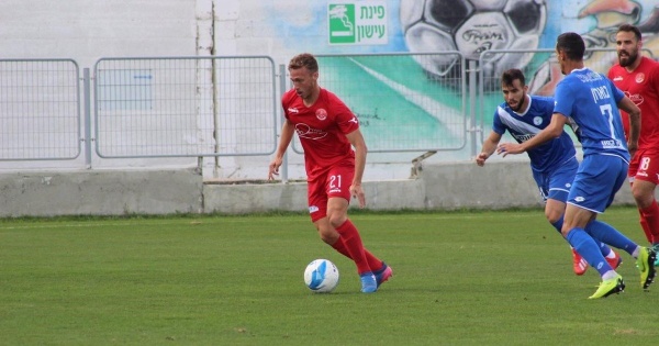Un ex futbolista del Lobo sostuvo que "vive días difíciles" por la Guerra en Medio Oriente