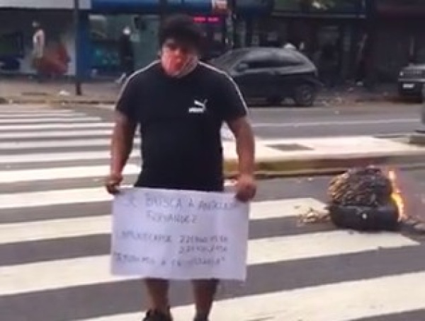 Cortaron calles del centro platense para pedir la aparici&oacute;n con vida de Angelina Fern&aacute;ndez