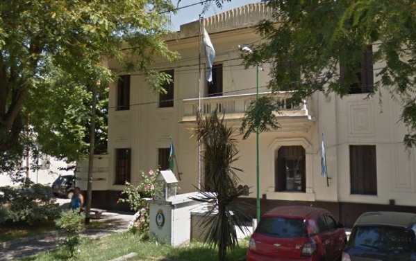 Fue golpeada frente a sus hijos por su pareja, perdi&oacute; el conocimiento y tuvo que comunicarse sola al 911 en Romero