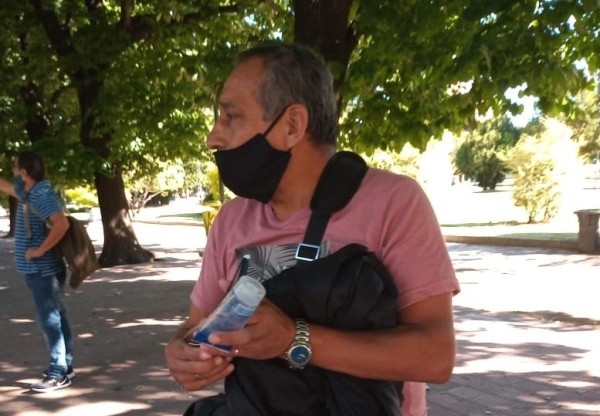 Alertan por el “punga” de micros que roba en varias líneas de La Plata