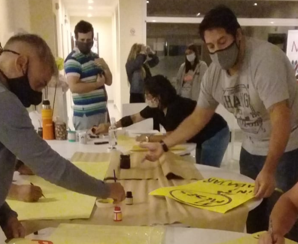 Propietarios de salones de fiestas de La Plata piden el regreso de la actividad: “Hay gente que está limpiando casas"
