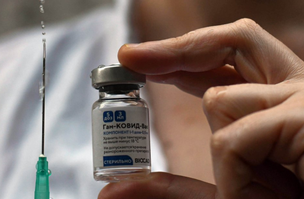 Publicaron datos sobre la vacuna Sputnik V: mostró una efectividad de 91,6 %