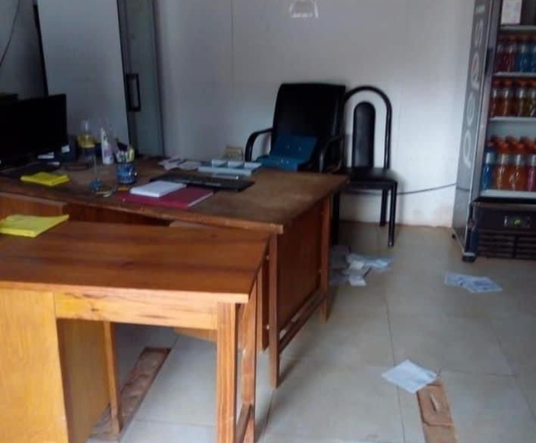 Robaron 100 mil pesos de la cancha de Gimnasia