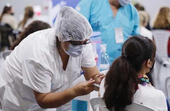 Argentina ya aplicó más de 5,3 millones de vacunas y 950 mil fueron en la última semana