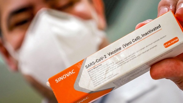 La OMS aprobó la vacuna de Sinovac contra el COVID-19