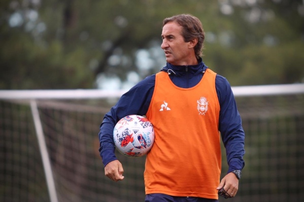 Gimnasia con varios cambios y un debutante buscar&aacute; esta tarde su primera victoria en el torneo