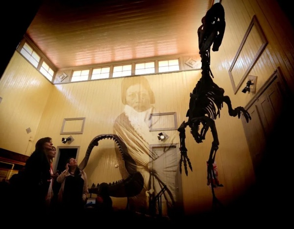 Fantasma tehuelche en el Museo de La Plata: el espíritu de Inacayal vuelve loco a los empleados y temen por otra "aparición"