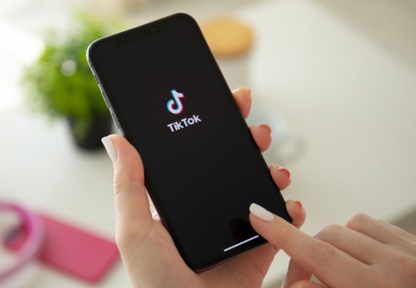 Una falla en TikTok dejó expuestos los teléfonos de los usuarios
