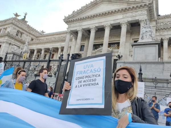 El Banco Central protegerá a los hipotecados UVA de La Plata cuando la cuota mensual supere el 35% de sus ingresos