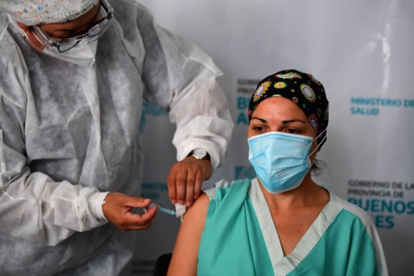 Ya se aplicaron más de 14 millones de dosis en Argentina y se espera la llegada de más vacunas