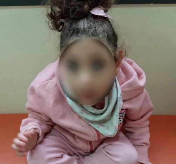 Una chiquita platense de 3 a&ntilde;os necesita una silla de traslado que sale m&aacute;s de 500 mil pesos