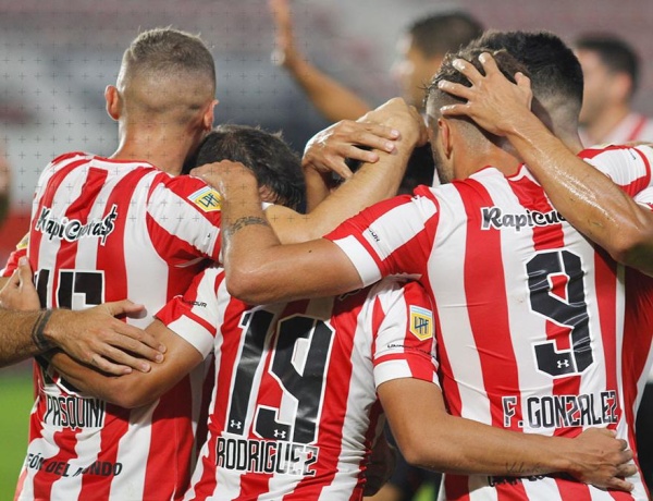 Estudiantes pinchó al Calamar y se clasificó a la Fase Final