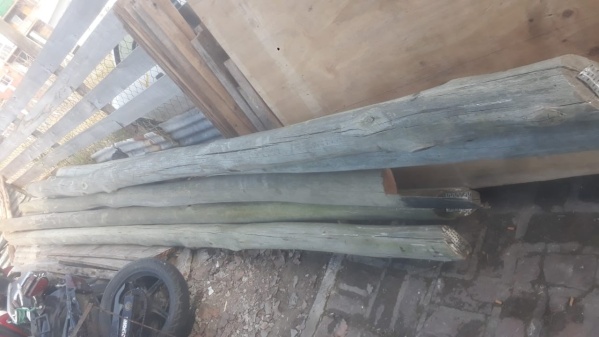 Fueron detenidos por intentar robar postes de un tendido el&eacute;ctrico en Villa Elvira