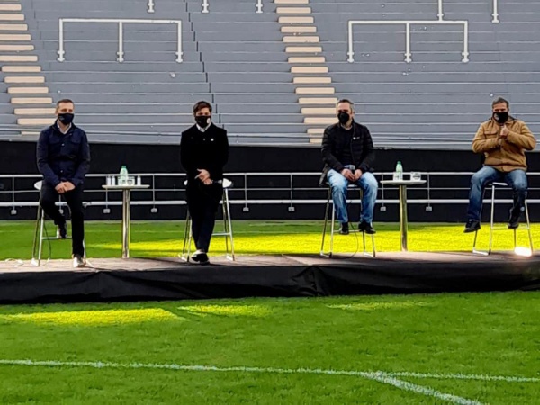 En el Estadio Diego Maradona de La Plata, Kicillof anunció un fondo de inversión al deporte