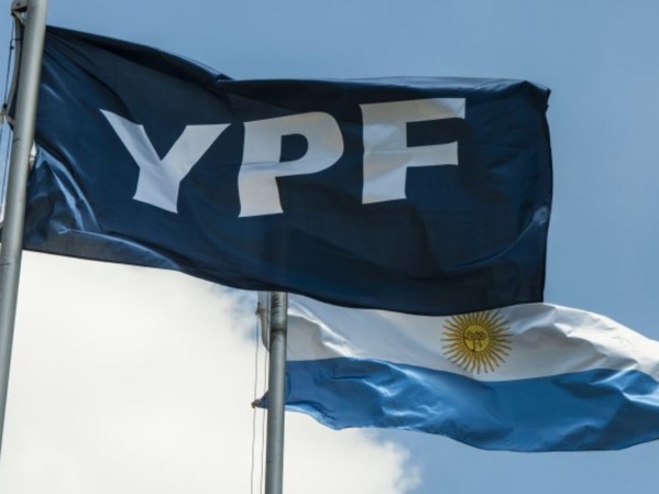 YPF confirmó un exitoso canje de deuda del 60% y evitó el default