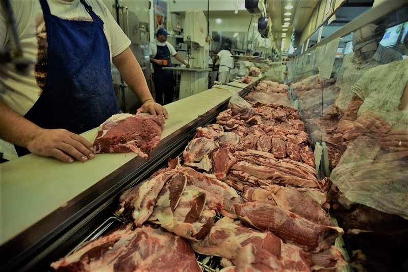 Habrá cinco cortes de carne baratos para las fiestas: cuáles son y a qué precios se pueden conseguir