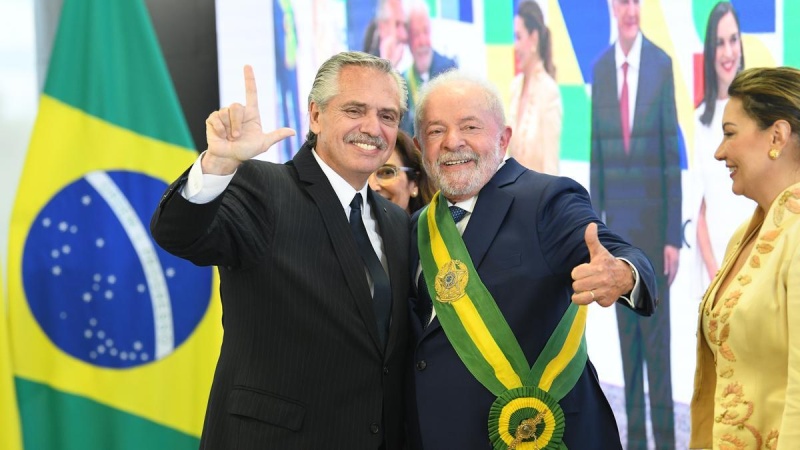 Lula da Silva arribará éste domingo a la Argentina para participar junto a Alberto Fernández en la cumbre del Celac
