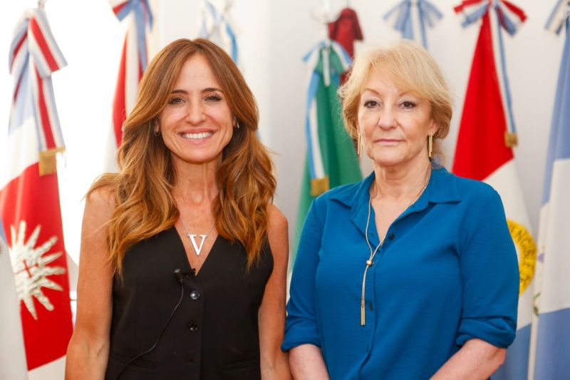 Tolosa Paz recibió a la intendenta de Montevideo y llamó a ”darle mayor volumen a la participación de las mujeres”