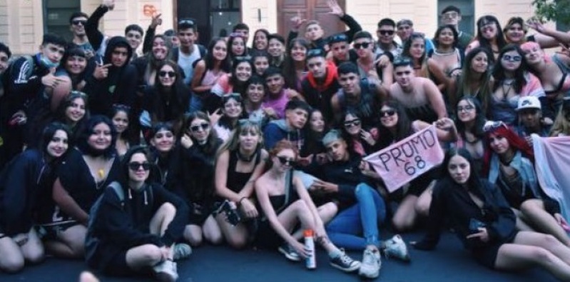 Estudiantes del Normal 2 de La Plata denuncian fraude del salón de fiestas donde iban a hacer el festejo de fin de curso